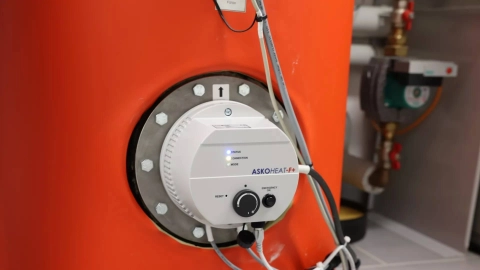 Der Heizstab Askoheat im eigebauten Zustand.